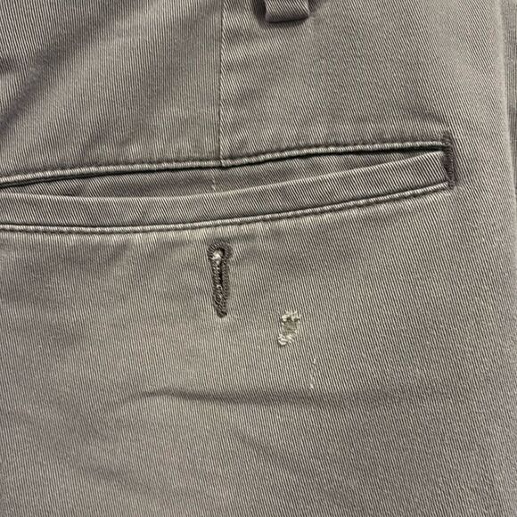 Dockers classic fit 44x32 - Picture 10 of 10